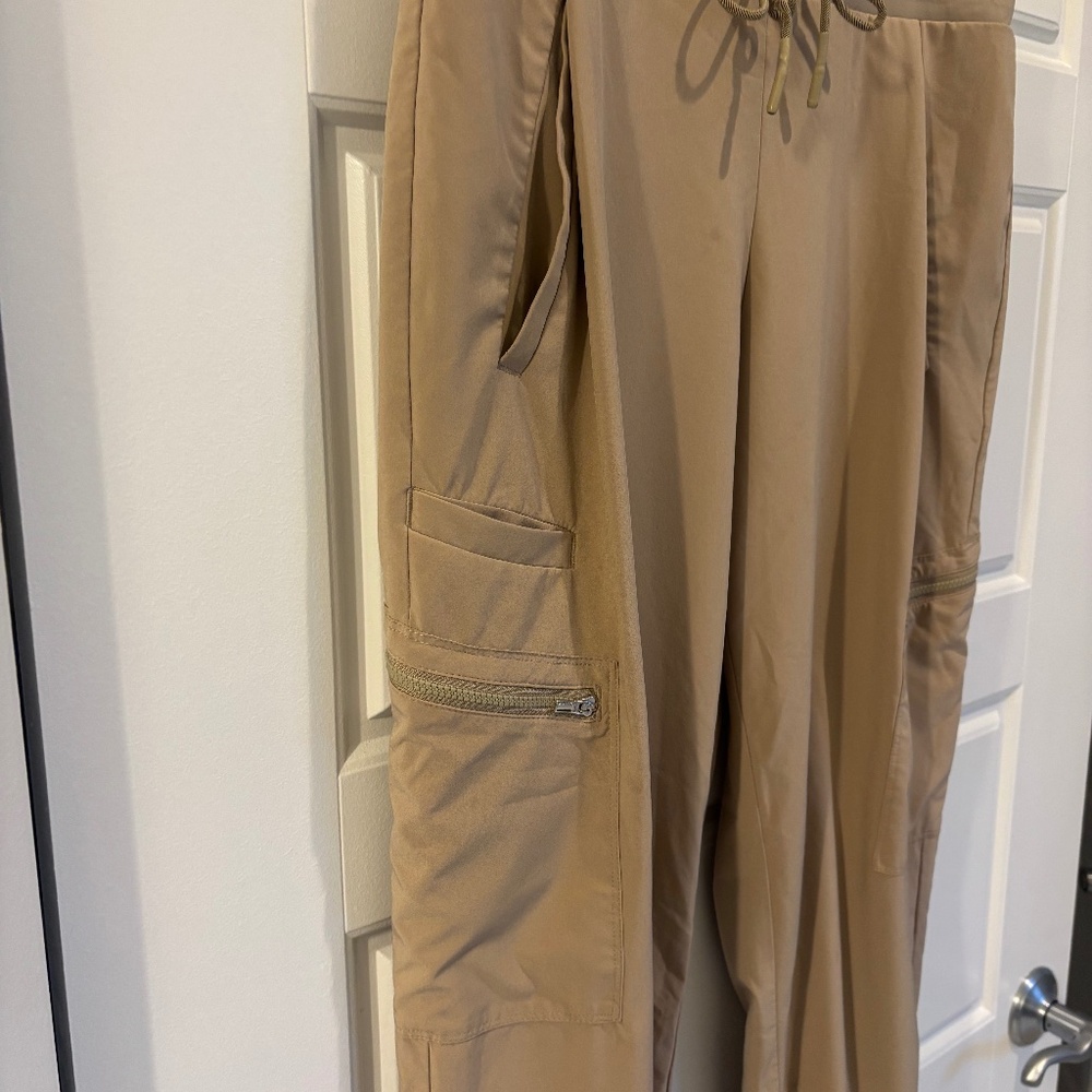 Athleta Brooklyn cargo pants